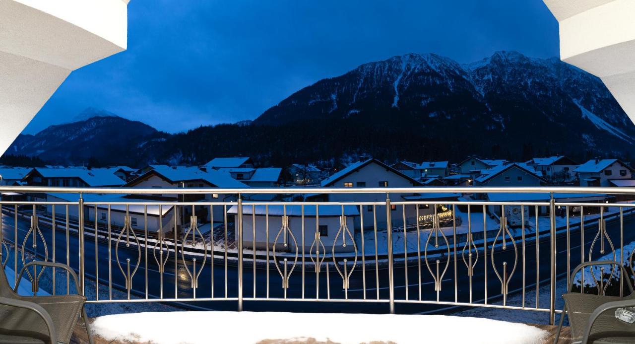 Ferienwohnung Schoenblick Weissenbach am Lech Exterior foto